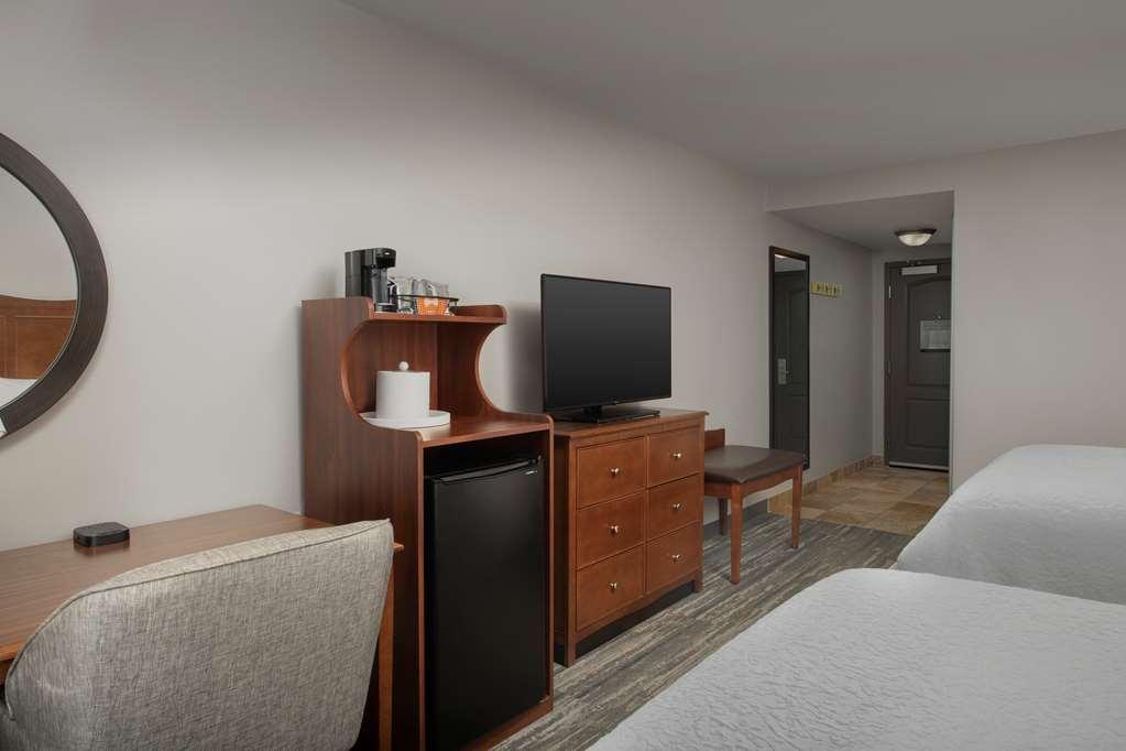 Hampton Inn & Suites Holly Springs Værelse billede