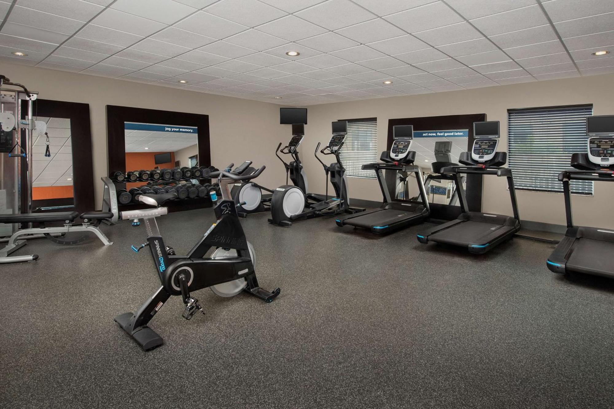 Hampton Inn & Suites Holly Springs Eksteriør billede