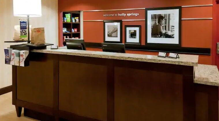 Hampton Inn & Suites Holly Springs Eksteriør billede
